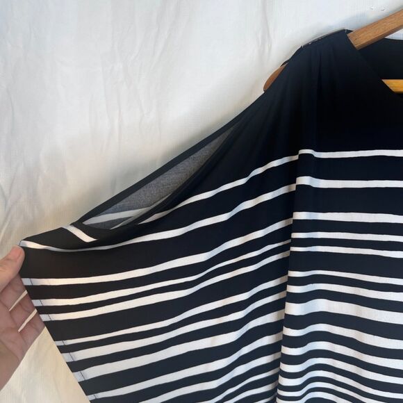 Chicos Striped Poncho Blouse Metal Tab Shoulders Size S/M Open Shoulder - Picture 4 of 10